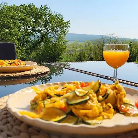 Sol Antemuralis Vendeghaz بيت للعطل *